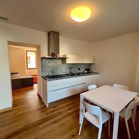 La Finestra Sul Corso Apartment *